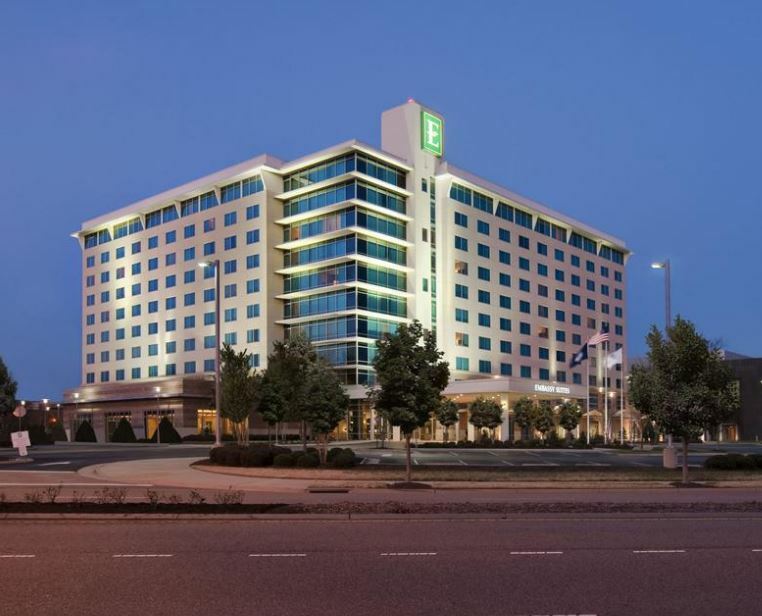 Embassy Suites By Hilton Hampton Convention Center Exterior photo